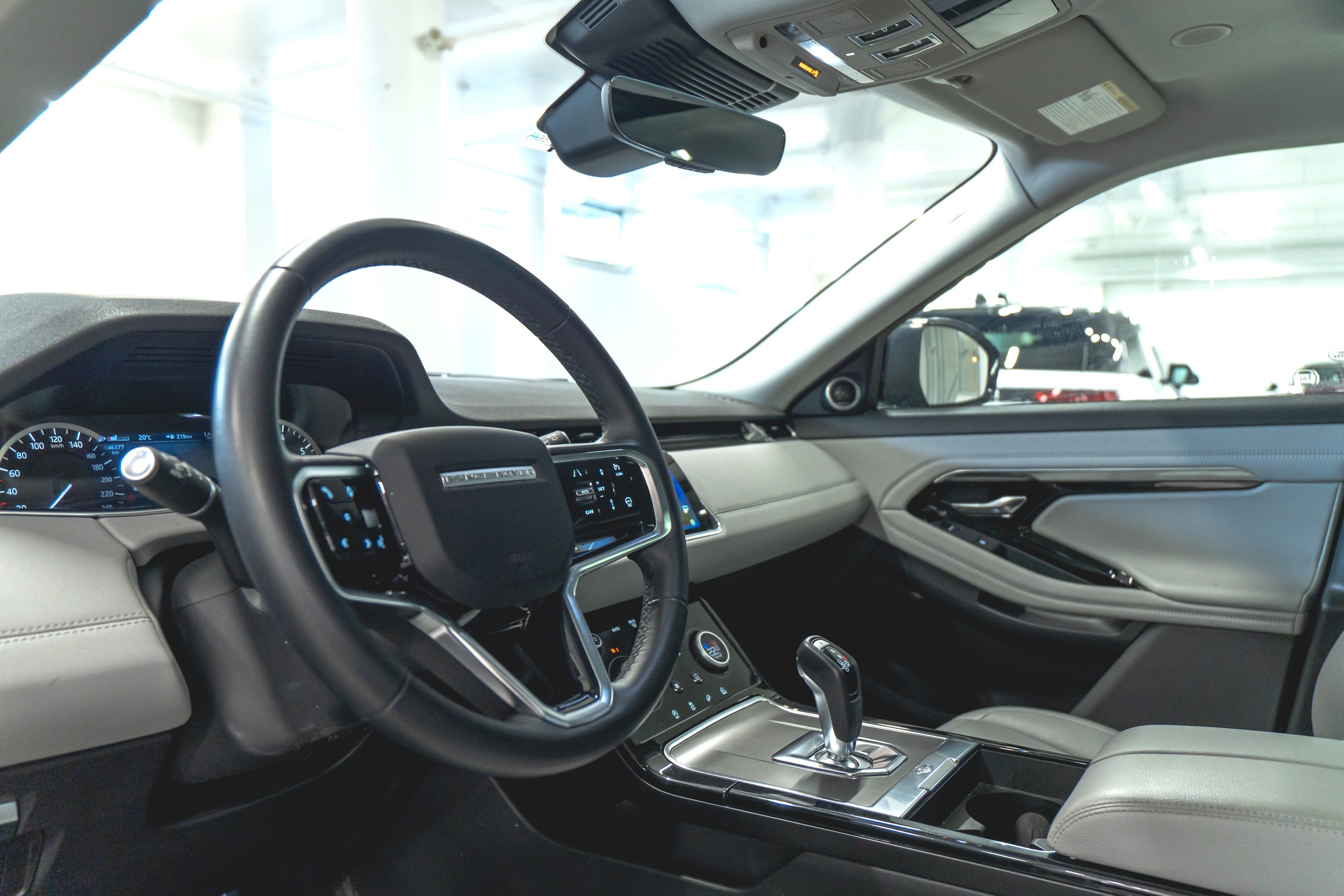Land Rover-Range_Rover_Evoque-2023 (1)